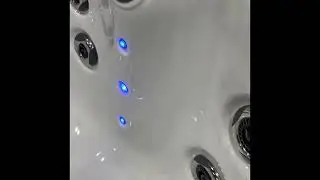 American Whirlpool 480 - Maax Spas
