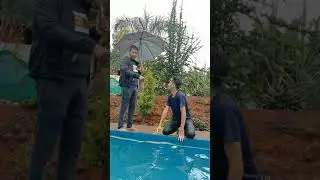 When u forcefully learn swimming