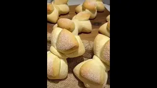 خبز ربطة العنق بمكونات بسيطة وغير مكلفه و بطعم ومذاق لا يتكرر في انواع خبز