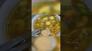 Giant Soto Ayam  A Delicious Indonesian Adventure!👀🤗#markwiens #travel #indonesia