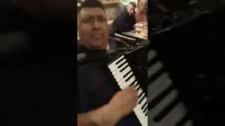 Mujo Isanovic i Samir  Hodzic ... VECE UZ HARMONIKU