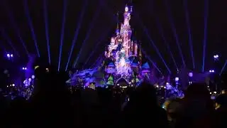 Disneyland Paris - Enchanted Christmas Finale - Full Show