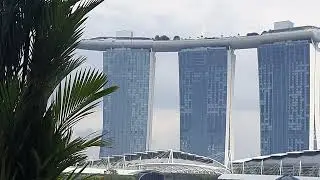 Jets flying below buildings