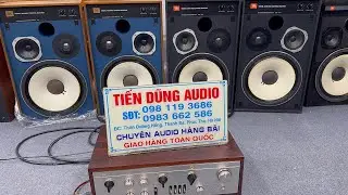 JBL 4312 MKii mặt xanh chất âm khác JBL 4312bmkii ko?