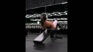 Weighted decline sit-ups form demo #coreworkout #abs #abworkout #situps #fitness #workout #dfyne
