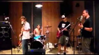 Collin-us ★ Embedded Needs (Garage Fuzz cover) - Mar&ccedil;o de 2013