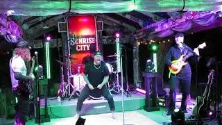 EARL'S WECOMES SUNRISE 2 SHINEDOWN COVERED LIVE  01-17-2026