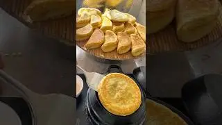 Pizza making process, skilled craftsman work process will increase your skills