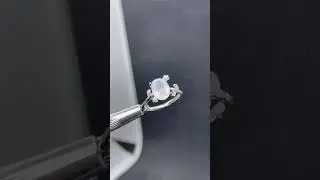 Giliarto Moonstone Ring.