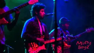 Santoros - I Love You Moe (Live at Burgerama III)