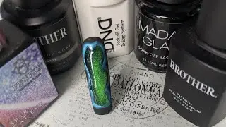 Watch me work, creating a framed cat eye design!