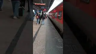 Gorakhdham Superfast express at Gorakhpur Junction Railway Station