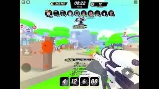 Playing on the *NEW* theme park map! Roblox big paintball 2!