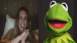 Кермит читает рэп для злодея на Omegle