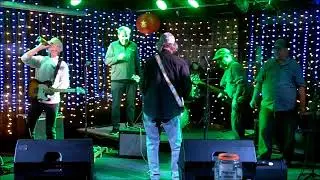 TJ Jennings & Friends ~ Crossroads & Red House @ Pho Cao Scottsdale AZ - 1/18/2022