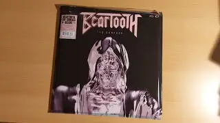 Unboxing Beartooth 