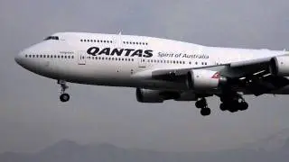QANTAS QF17 Boeing B744 landing rwy 17L SCEL