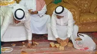 افطار المركز الاجتماعي بقرية المكارمه الخيمه الرمضانيه / تصوير عبدالله مراد