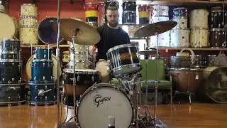 1960s Gretsch Round Badge in Black & Gold Duco