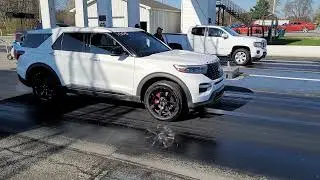 Stock 2021 Explorer ST 1/4 mile pass.