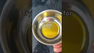 Don&rsquo;t skip this step! Warm oil penetrates better and boosts hair growth 💁&zwj;♀️🔥#HairOiling #selfcare