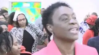 MIGHTY GOD OF DANIEL STAND BY ME/HE NEVER FAILED ME YET/Praise & Worship Service/Medley of Choruses
