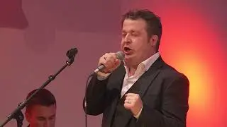 Jalgpalligala 2017: Oliver Kuusik ja Unistuste b&auml;nd - Amerika