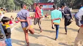 মোরগ লড়াই খেলা। Cock fighting game | Village game in Bangladesh গ্রামীন জনপ্রিয় খেলা।