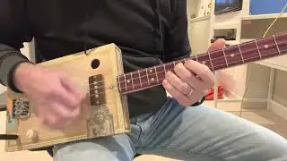3 String Cigar Box Guitar (Sobremesa) - Fear the Beard Pickup