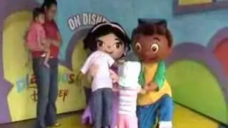Nina encontra os Little Einsteins