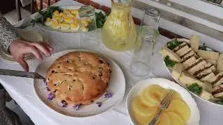 1880s Spring Picnic: Lemonade & Picnicking