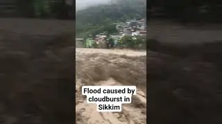 Flood caused by cloudburst in Sikkim, roads broken, 23 soldiers  missing #shorts #ytshorts #sikkim