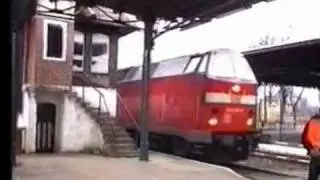 Nebenbahn-Atmosph&auml;re im Osten (+F&uuml;hrerstandsfahrt) DR BR 119