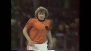 Friendly match Netherlands - Argentina 7-8 on pens (22 May 1979)  Neeskens vs Maradona