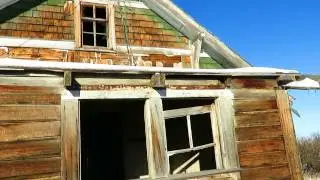 Exploring an Abandoned House in Saskatchewan