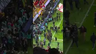 Chaos breaks out after Morocco are given a late penalty vs. Senegal 🇲🇦 🇸🇳