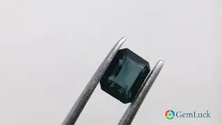 NATURAL BLUE SAPPHIRE - Peacock Blue