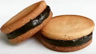 Quick CHOCOLATE COOKIE SANDWICHES | Vanilla Chocolate Sandwich Cookies | How to make Cookies at home