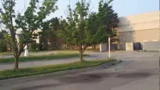 Walking around Summit Place Mall