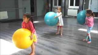 Atelier de danse avec les ballons !