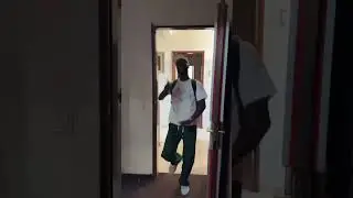 Ajoutez une pinc&eacute;e de folie &agrave; votre quotidien ! 😂🎉  #abbanostress