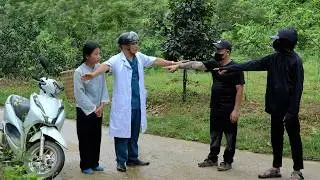 Doctor Kevin used his kindness to help a poor, single girl escape danger