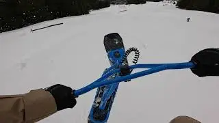 Je ride avec 1 pied