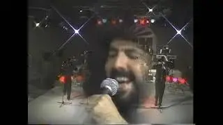 Juan Luis Guerra y 440 (Ay Mujer)