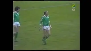 Euro Qualifier Ireland - Spain 3-3 (17 November 1982)