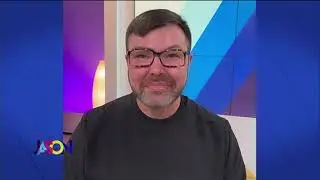 Jason Show team tries out the pillow face filter