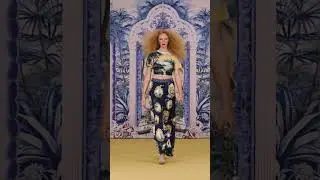CAMILLA | Collection: Rua Do Universo