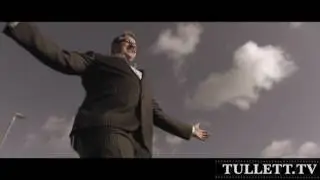 Tullett.TV Arts & Culture: PLaY 'Man On Wall'.