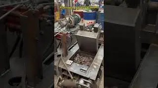 small scrap metal baler test run metal press machine briquettes press machine #machine