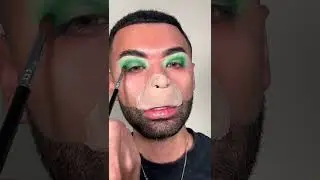 Whoville Makeup 😍 #whoville #whovillemakeup #holidaymakeup #christmasmakeuptutorial